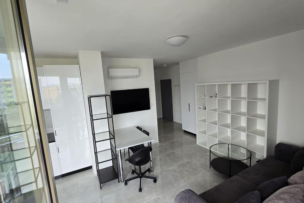 Апартаменти Air Conditioned 2 Vienna Gate, 4 *